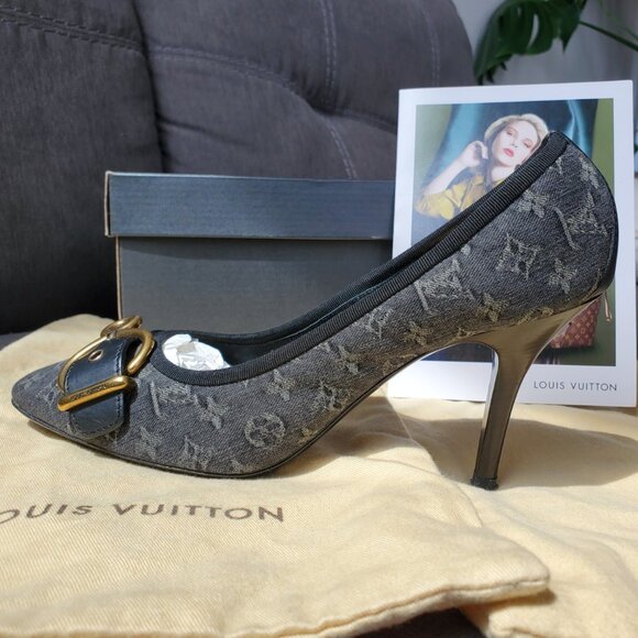 LOUIS VUITTON Monogram Canvas/Leather Heels - Picture 5 of 10
